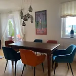 Seewohnung Mit Terrasse