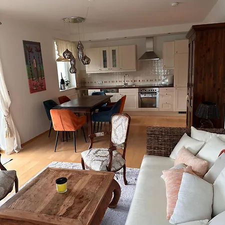 Apartment Seewohnung Mit Terrasse Villach